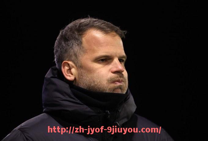 jiuyou九游娱乐-英超与意甲球队商业收入差异分析